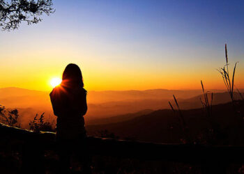 20 Calming Affirmations We Ought to All Say To Ourselves Extra Usually