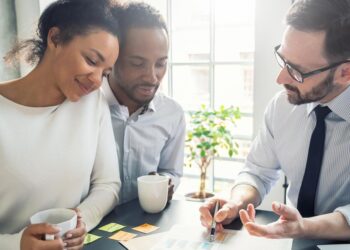 Degree Up! With a Monetary Coach