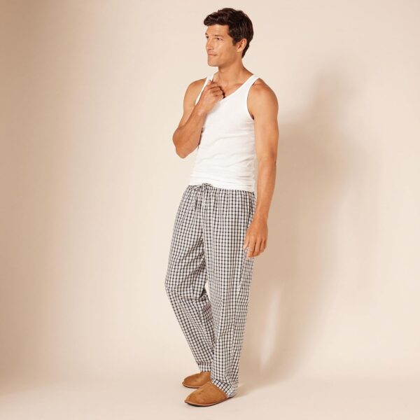 Amazon Essentials Men's Straight-Fit Woven Pajama Pant - Image 5