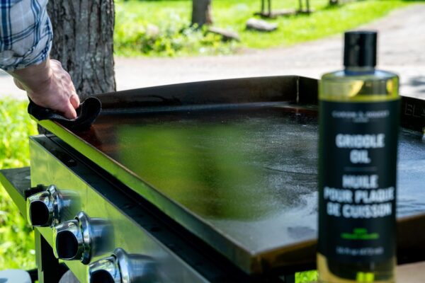 CARON & DOUCET Griddle Seasoning & Cleaning Oil | 100% Plant-Based & Food Grade | Best for Seasoning, Restoring, Curing and Care (16 oz) - Image 4