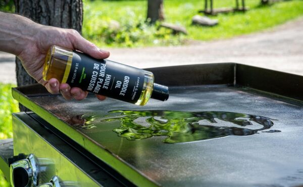 CARON & DOUCET Griddle Seasoning & Cleaning Oil | 100% Plant-Based & Food Grade | Best for Seasoning, Restoring, Curing and Care (16 oz) - Image 3