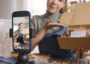 Finest Aspect Hustles From Dwelling: 10+ Concepts to Earn Additional Cash