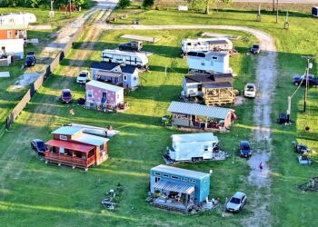 How One Lady Constructed a Tiny Home Village for Ladies