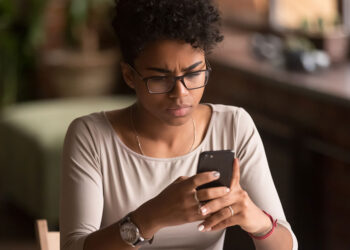 Textual content Scams: Find out how to Spot and Keep away from Smishing Assaults