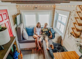 How a Couple Discovered an Inexpensive Way of life in a Tiny Residence