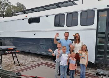 Household of 6 turns bus into cozy cellular house for epic highway journeys