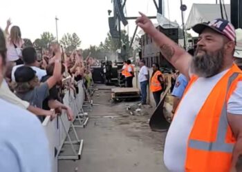 Why a Live performance Safety Guard Left His Job Mid-Present