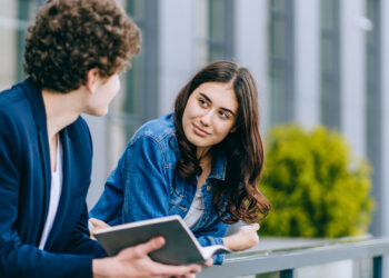 5 Habits That Kill Conversations—and The best way to Keep away from Them