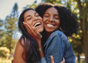 91 Friendship Quotes to Rejoice Your Unbreakable Bond