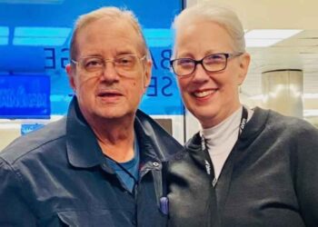 Frequent Flyer Finds Kidney Donor in Surprising Hero