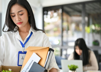 Resignation Letter Information: Steps & Suggestions