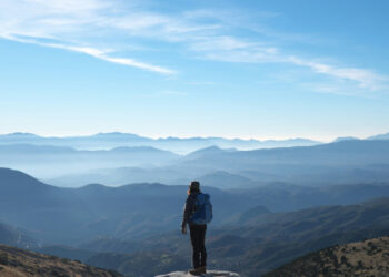 30 Quotes and Pondering Prompts for Letting Go of What Weighs You Down