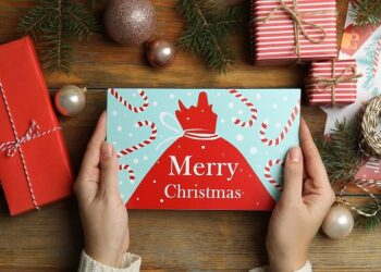101 Christmas Quotes for Playing cards, Your Letterboard and a Joyful Vacation