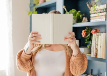 Why I Assume Facet Hustles Can Be Dangerous (And Why I Nonetheless Do Them)